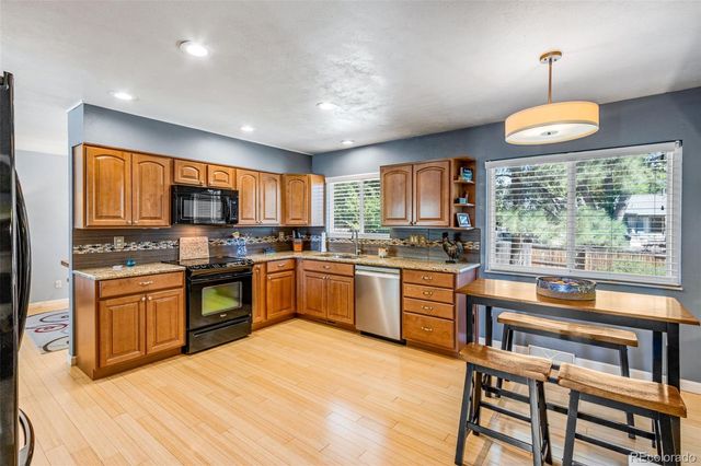 12841 W Warren Avenue, Lakewood, CO 80228