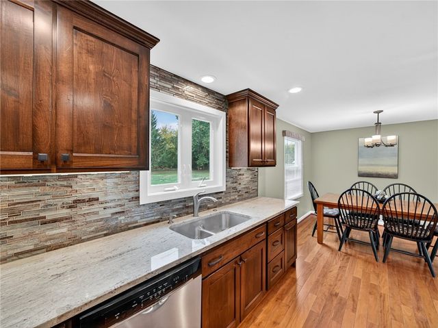 13 Hillcrest Drive, Hamlin, NY 14464