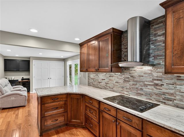 13 Hillcrest Drive, Hamlin, NY 14464