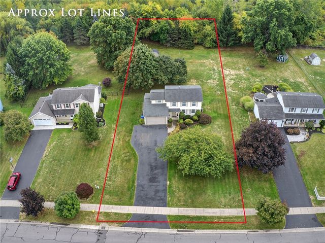 13 Hillcrest Drive, Hamlin, NY 14464