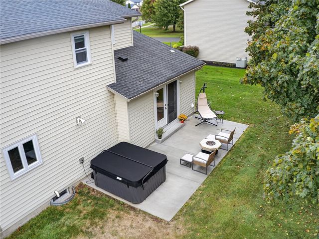 13 Hillcrest Drive, Hamlin, NY 14464