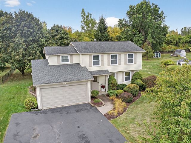 13 Hillcrest Drive, Hamlin, NY 14464