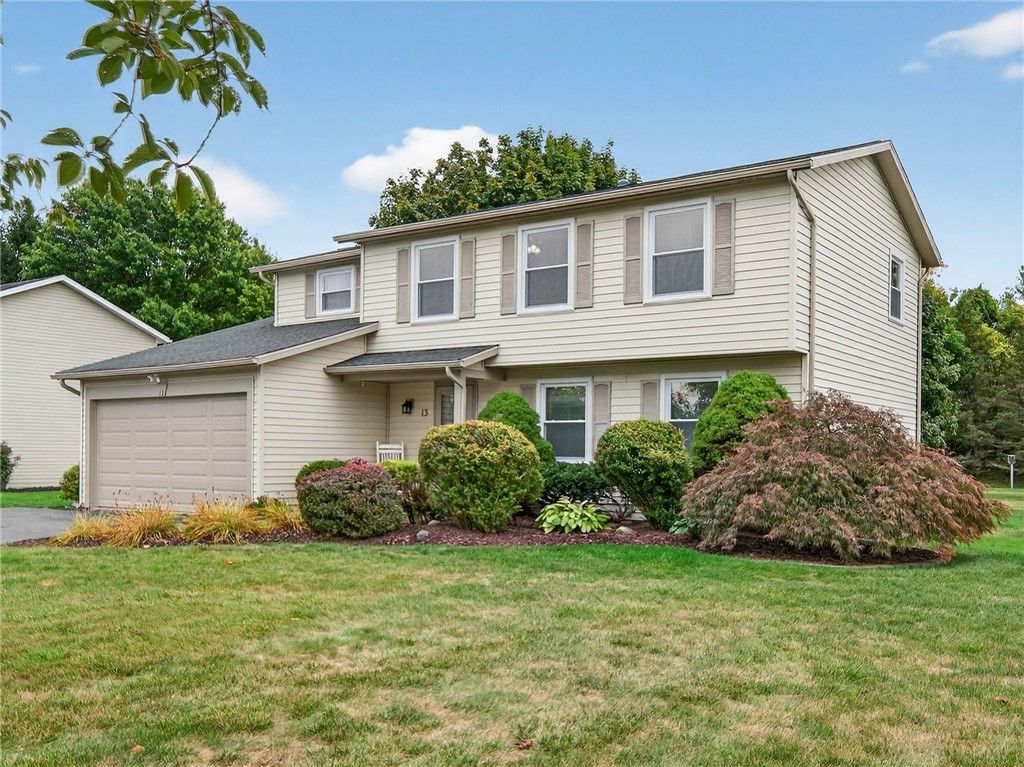 13 Hillcrest Drive, Hamlin, NY 14464