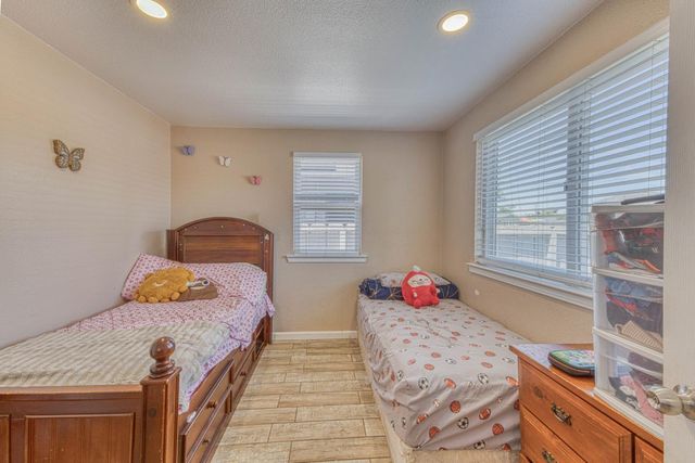 823 Central Avenue, Hollister, CA 95023
