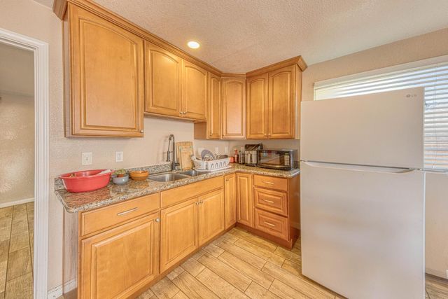 823 Central Avenue, Hollister, CA 95023