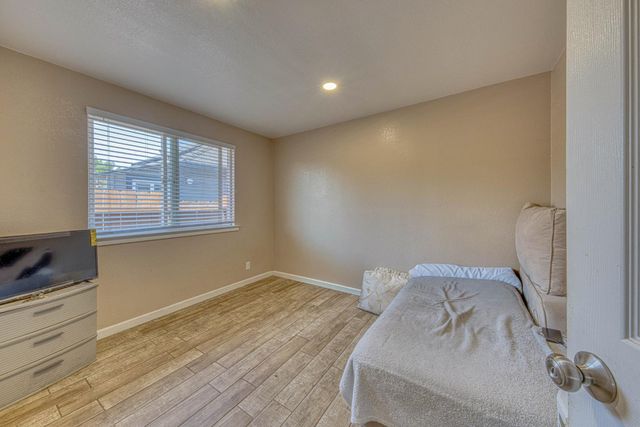 823 Central Avenue, Hollister, CA 95023