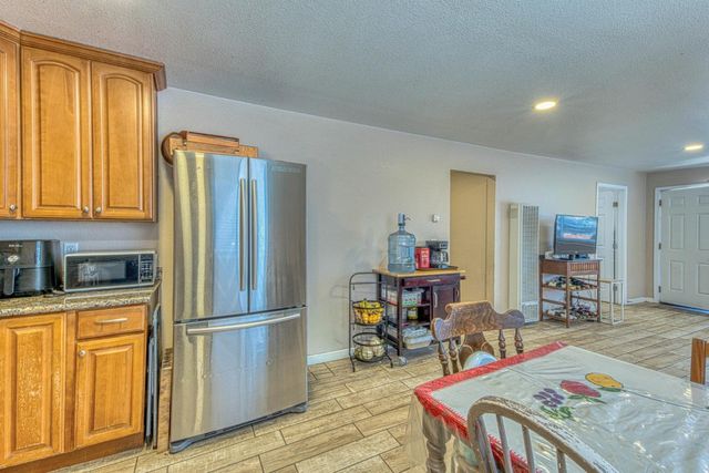 823 Central Avenue, Hollister, CA 95023