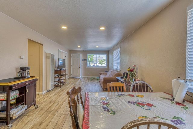 823 Central Avenue, Hollister, CA 95023