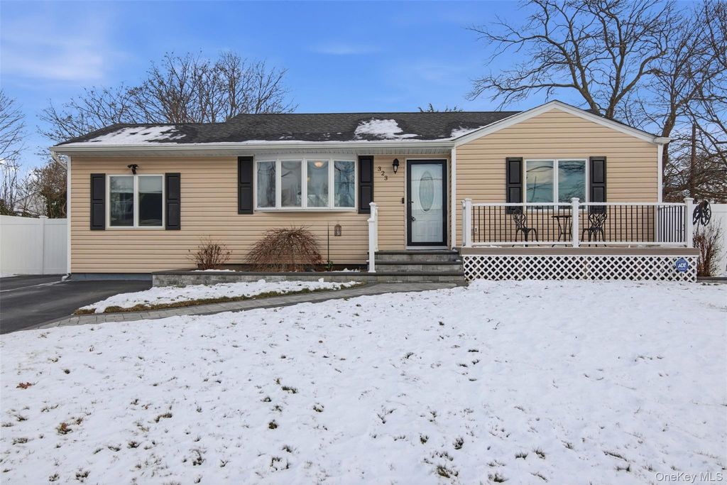 323 Broadway, Port Jefferson Station, NY 11776