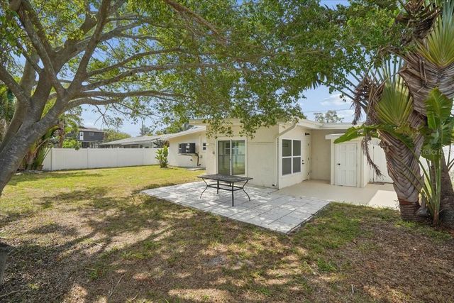 6765 W FLAMINGO WAY S, St Petersburg, FL 33707