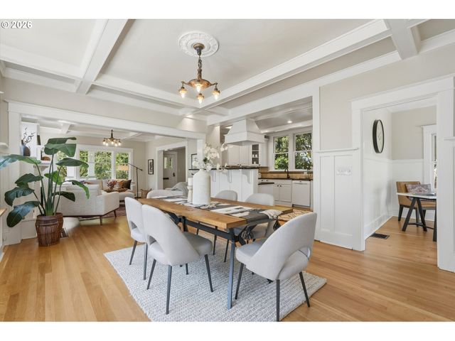 3406 Ne 41ST Ave, Portland, OR 97212