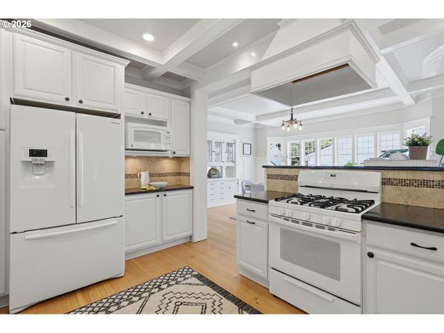 3406 Ne 41ST Ave, Portland, OR 97212