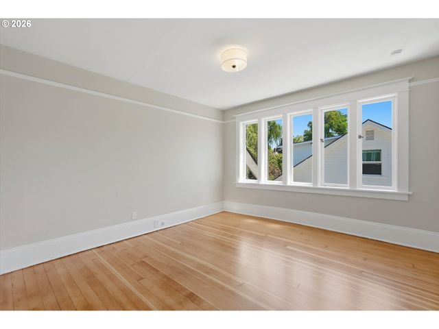 3406 Ne 41ST Ave, Portland, OR 97212