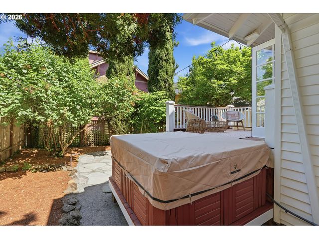 3406 Ne 41ST Ave, Portland, OR 97212