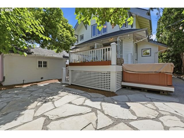 3406 Ne 41ST Ave, Portland, OR 97212