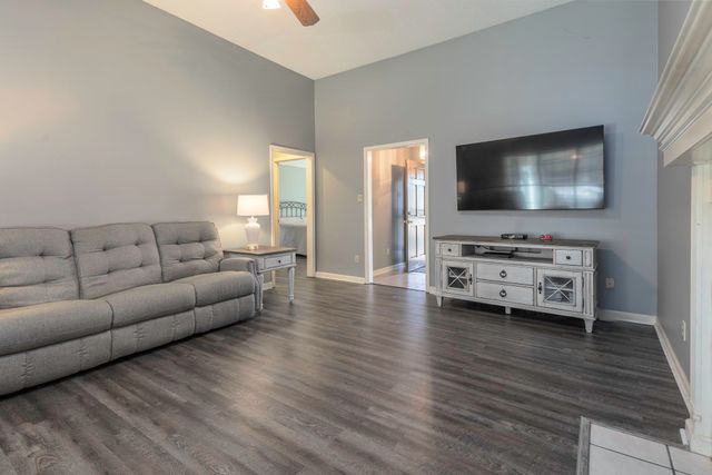 4690 SHADOW TREE CV, Bartlett, TN 38002