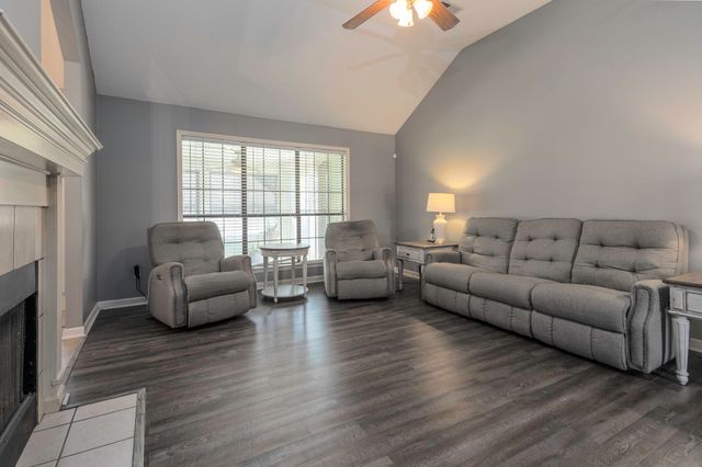 4690 SHADOW TREE CV, Bartlett, TN 38002