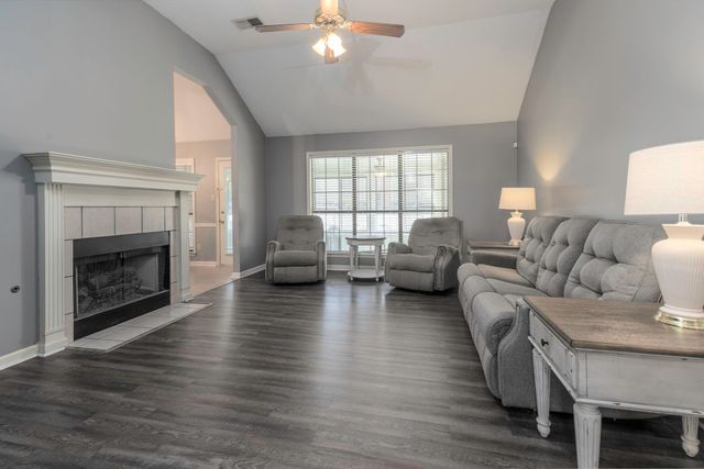 4690 SHADOW TREE CV, Bartlett, TN 38002