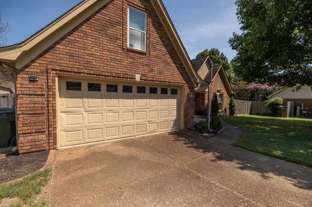 4690 SHADOW TREE CV, Bartlett, TN 38002