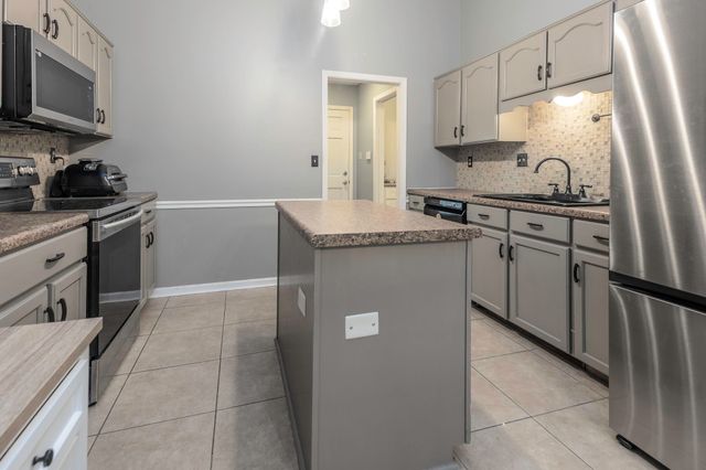 4690 SHADOW TREE CV, Bartlett, TN 38002