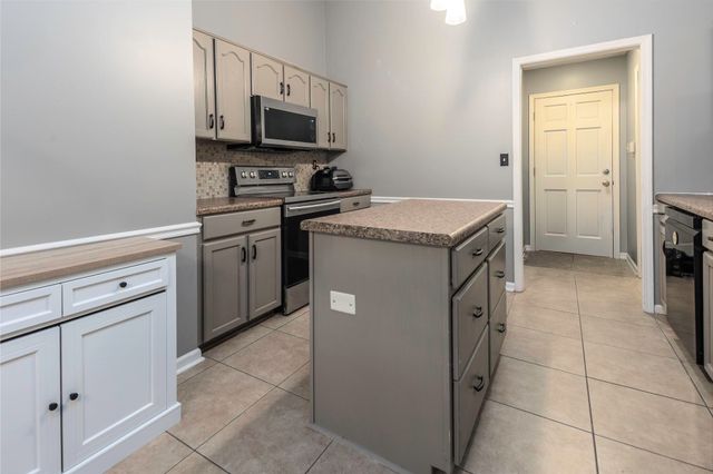 4690 SHADOW TREE CV, Bartlett, TN 38002