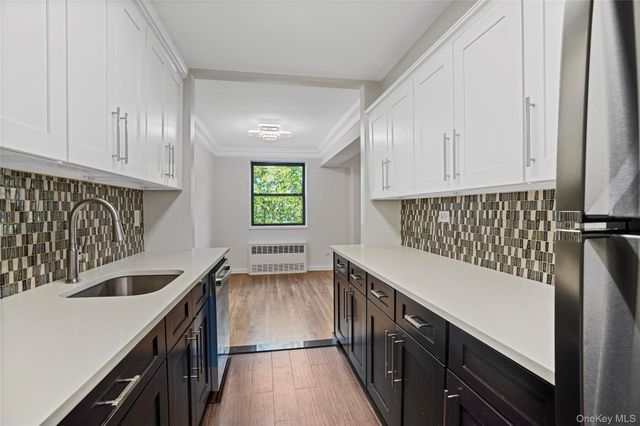 84-10 153rd Avenue 3L, Howard Beach, NY 11414