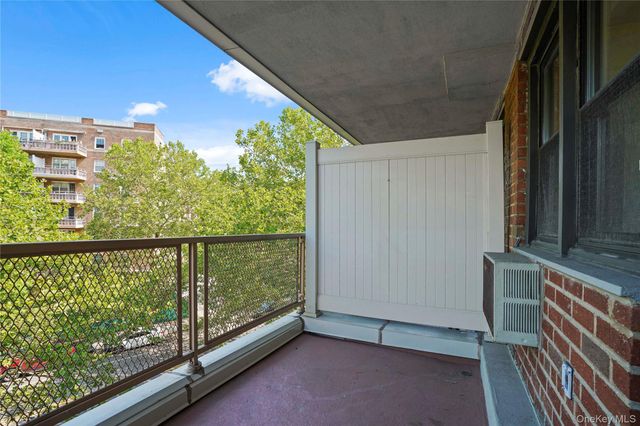 84-10 153rd Avenue 3L, Howard Beach, NY 11414