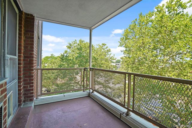 84-10 153rd Avenue 3L, Howard Beach, NY 11414