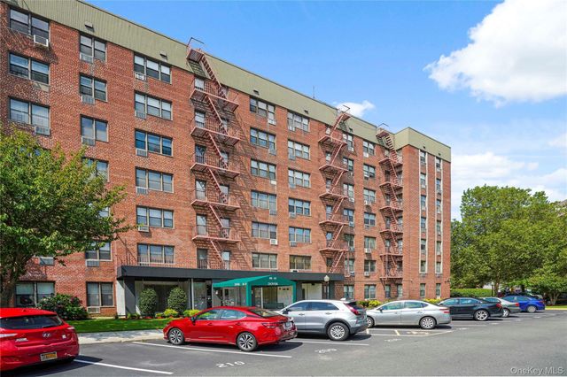 84-10 153rd Avenue 3L, Howard Beach, NY 11414