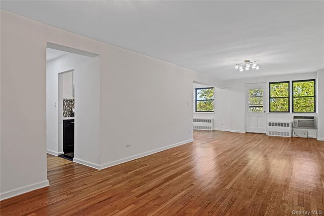 84-10 153rd Avenue 3L, Howard Beach, NY 11414