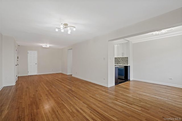 84-10 153rd Avenue 3L, Howard Beach, NY 11414