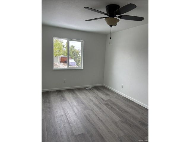 6228 W 69th Ave, Arvada, CO 80003