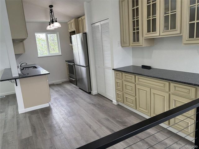 6228 W 69th Ave, Arvada, CO 80003