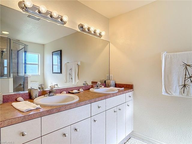 103 Wahoo DR, Rotonda West, FL 33947