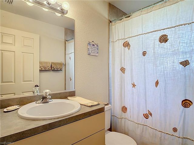 103 Wahoo DR, Rotonda West, FL 33947