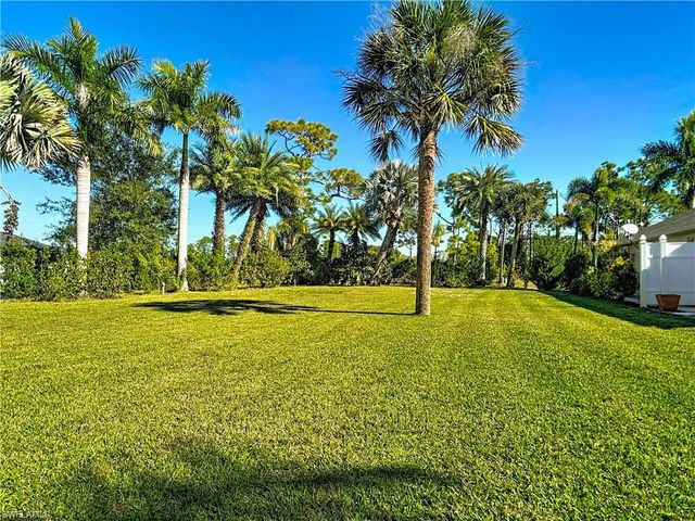 103 Wahoo DR, Rotonda West, FL 33947