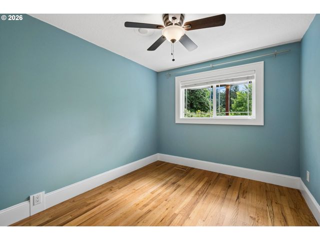 1294 14TH St, West Linn, OR 97068