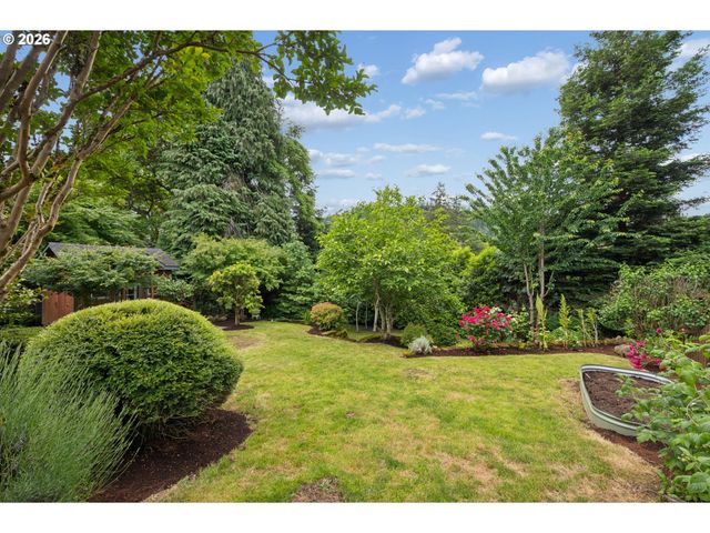 1294 14TH St, West Linn, OR 97068