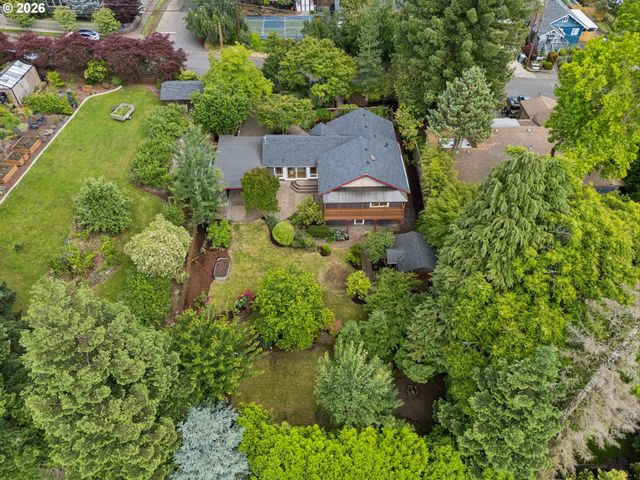 1294 14TH St, West Linn, OR 97068