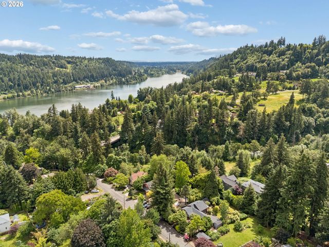 1294 14TH St, West Linn, OR 97068