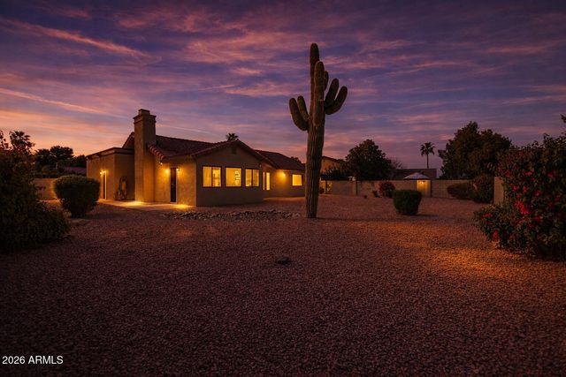 1638 E FAIRVIEW Street, Chandler, AZ 85225