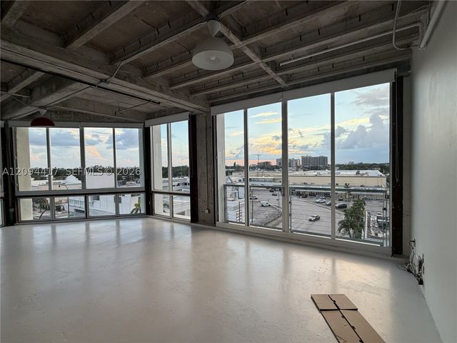 8101 Biscayne Blvd R-509, Miami, FL 33138
