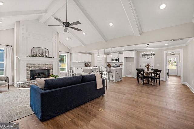 116 Chinaberry Street, Pine Mountain, GA 31822