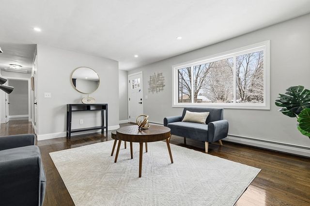 28 Ruth Dr, Marlborough, MA 01752