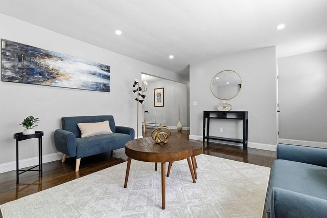 28 Ruth Dr, Marlborough, MA 01752