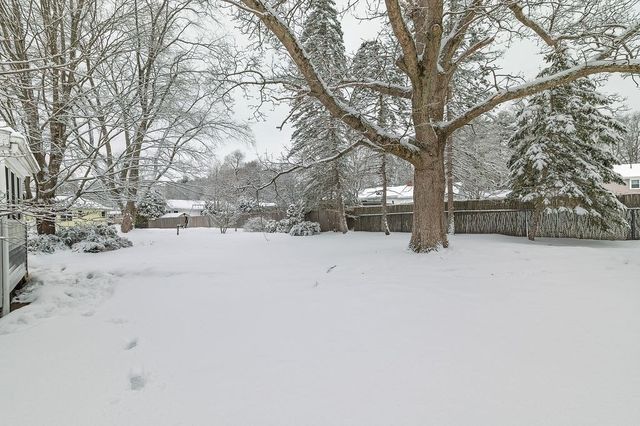 28 Ruth Dr, Marlborough, MA 01752