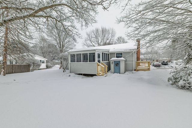 28 Ruth Dr, Marlborough, MA 01752