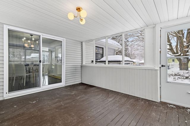 28 Ruth Dr, Marlborough, MA 01752