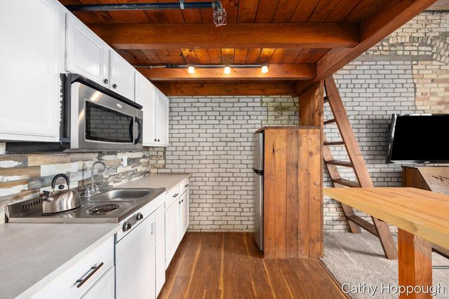 940 Monroe Avenue 545, Grand Rapids, MI 49503