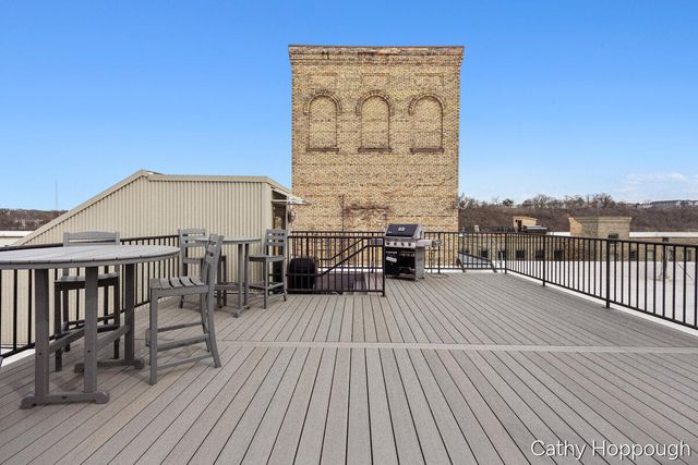 940 Monroe Avenue 545, Grand Rapids, MI 49503